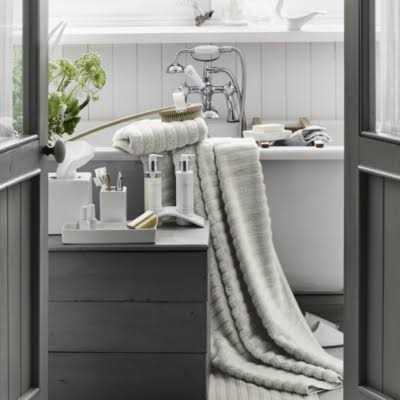 The White Company Newcombe Ceramic Tissue box Cover - Image 3