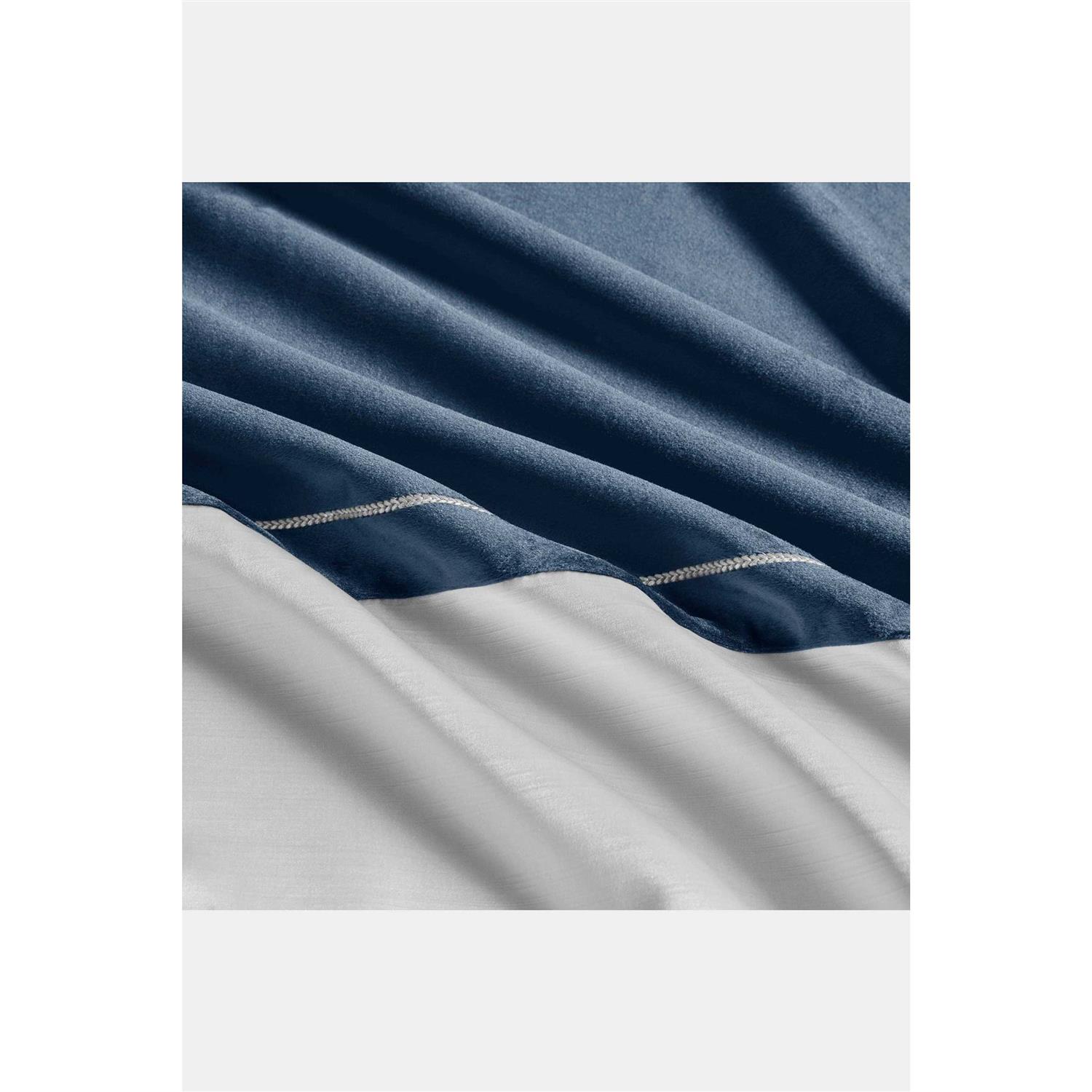 Croscill Classics Vicenza Embroidery Shower Curtain - Image 4